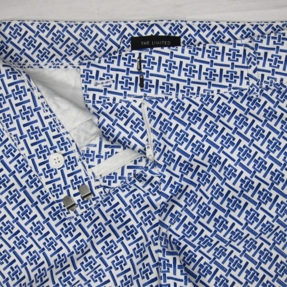 The Limited Patterned Shorts Size 6 - Picture 3 of 6